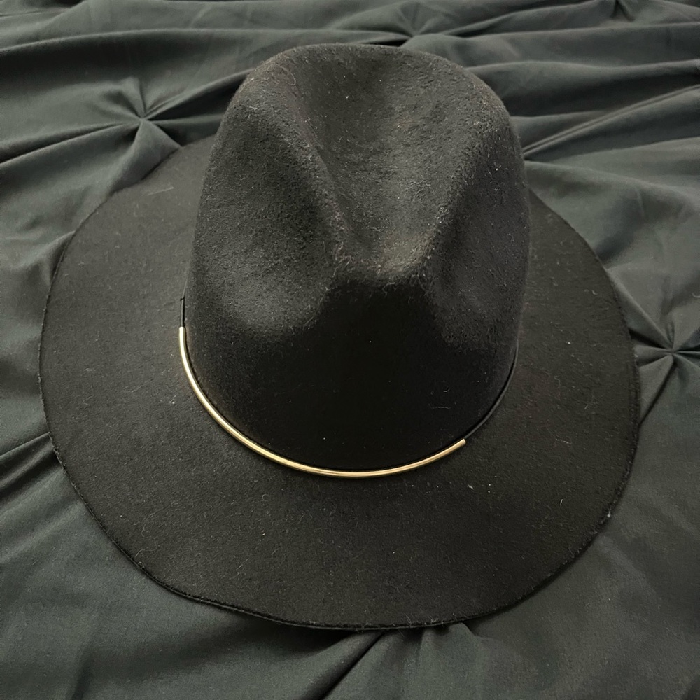 Avenue Black Fedora Subtle Gold Detail - Picture 3 of 8